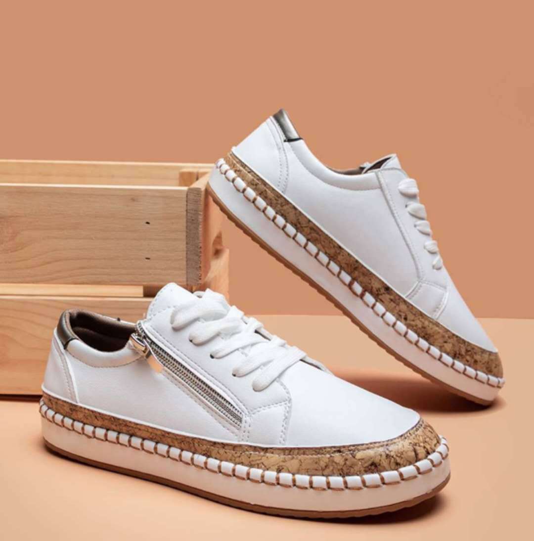 Schnürschuhe aus Canvas mit floralem Muster